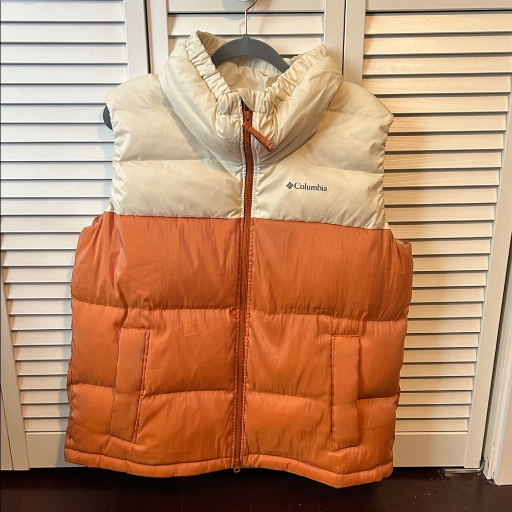 Columbia Omni Heat Infinity Cream and Orange Puffer Vest XL NWOT